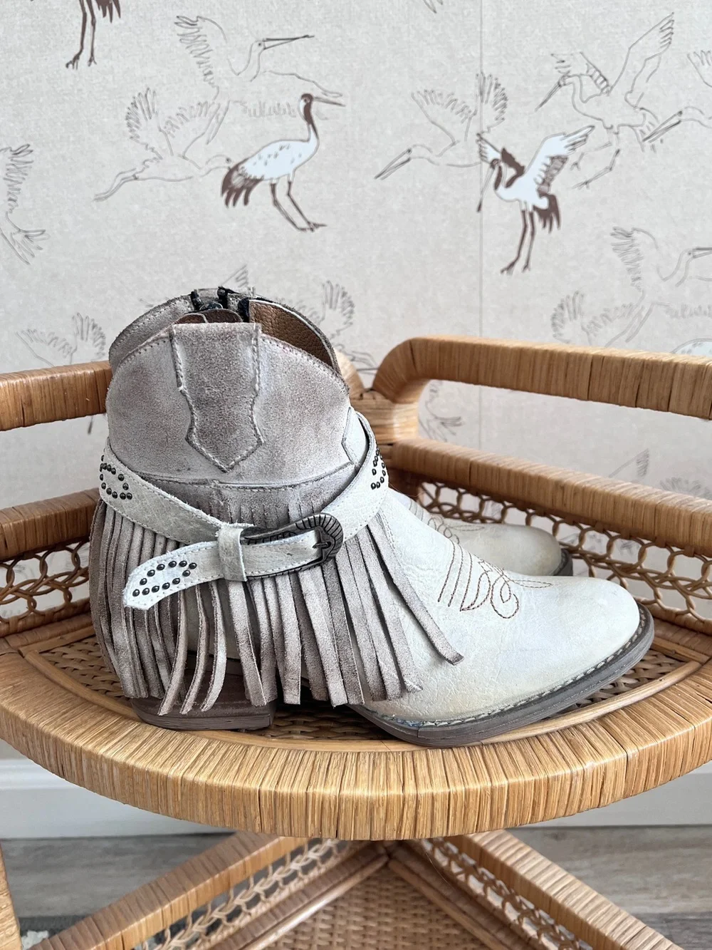 NWT Sterling River western cowgirl boots w/ fringe and buckle embellished